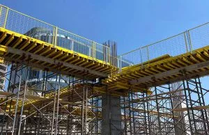 מניעת נפילות באתר בניין