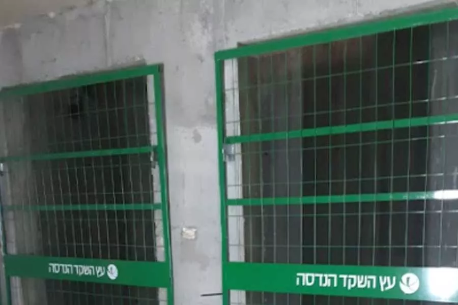 נמצאים בפרויקט חציבת מעלית? אבטחו אותו עם מחסומים לפיר מעלית